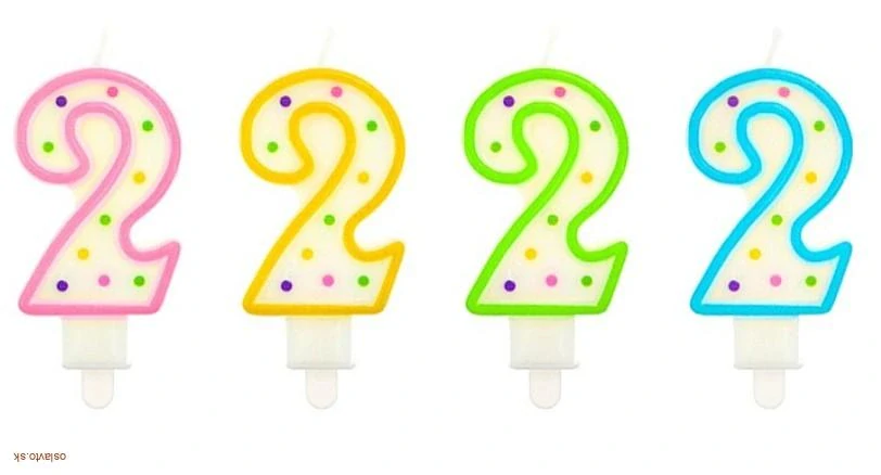 TORTOVÁ SVIEČKA - ČÍSLO 2 / ZELENÁ BODKY