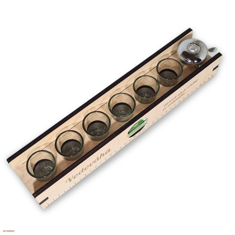 VTIPNÝ DARČEK DREVENÁ VODOVÁHA / 6 POHÁRIKOV A ZVONČEK