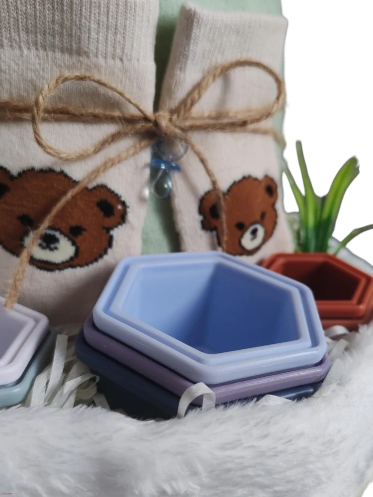 Plienková torta pre chlapca – dar pre novorodenca s výbavou